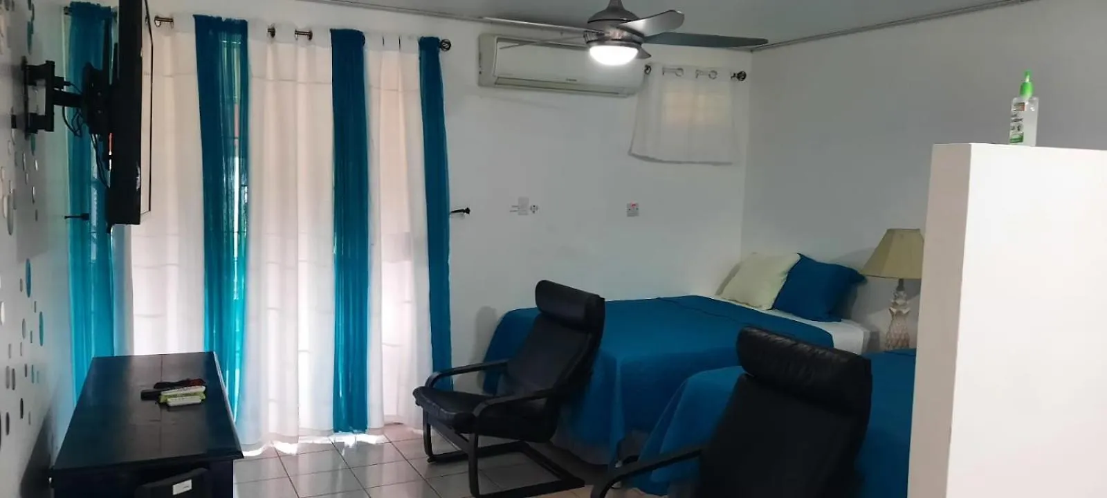 Island Getaway At The Garden Studios Montego Bay Apartment
