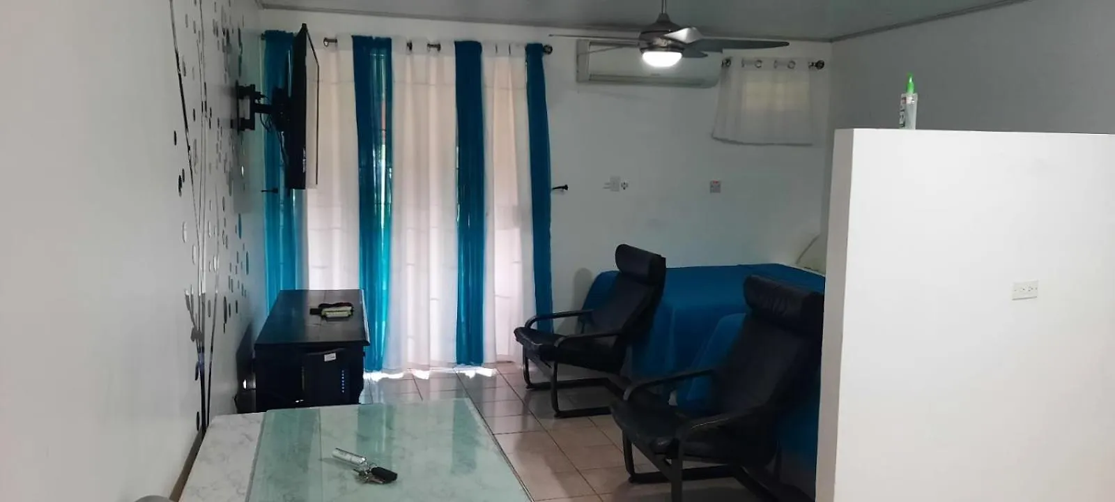 Island Getaway At The Garden Studios Montego Bay Apartment